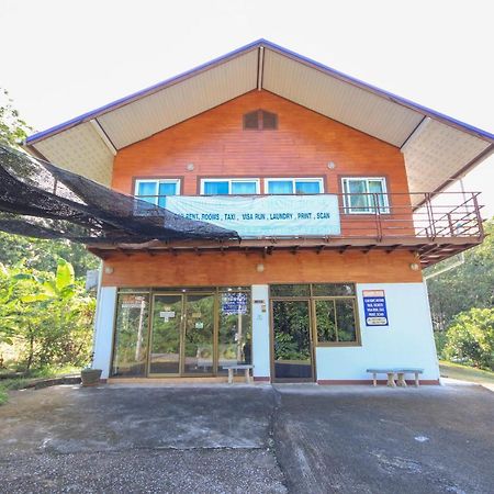Oyo 75373 Chamil House Hotel Nai Harn Exterior photo